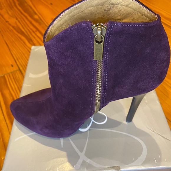 Jessica Simpson Pasadena Ankle Booties, Eggplant Suede, Sz. 7.5M. - Picture 10 of 16